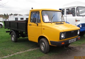 Mvrn_Yello_Frt_Rover_02